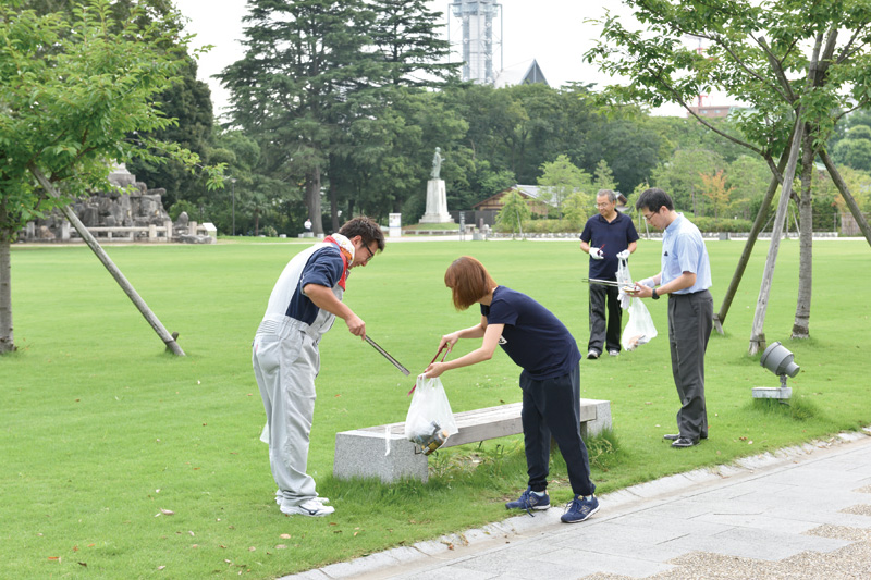 富山城址公園清掃